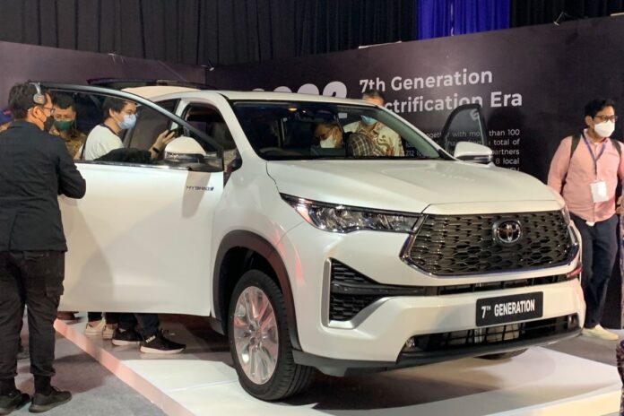 Innova Zenix HEV dan Yaris Cross HEV, Mobil Terlaris di Indonesia Sepanjang 2023