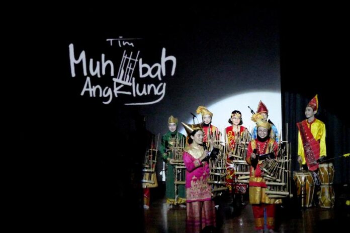 Tim Angklung asal Bandung ini Akan Gelar Konser di Tiga Benua