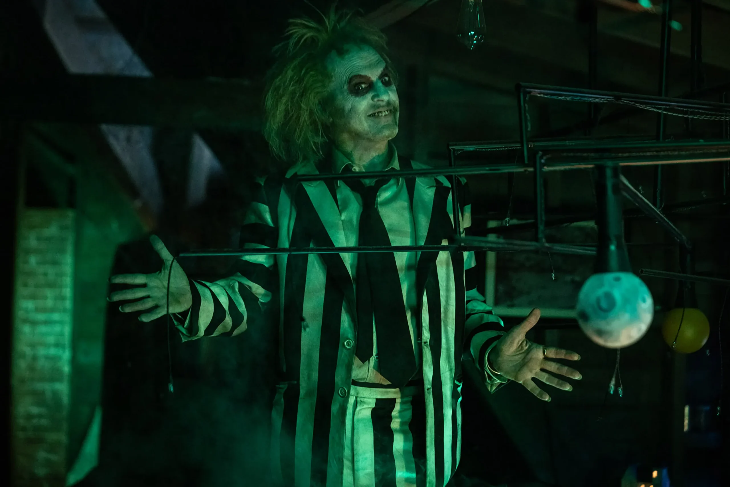 Sinopsis Film Beetlejuice Beetlejuice, Karya Terbaru Tim Burton